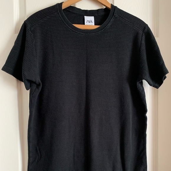 Zara 💯% Cotton Unisex Black Top Shirt Size Large - Picture 4 of 11